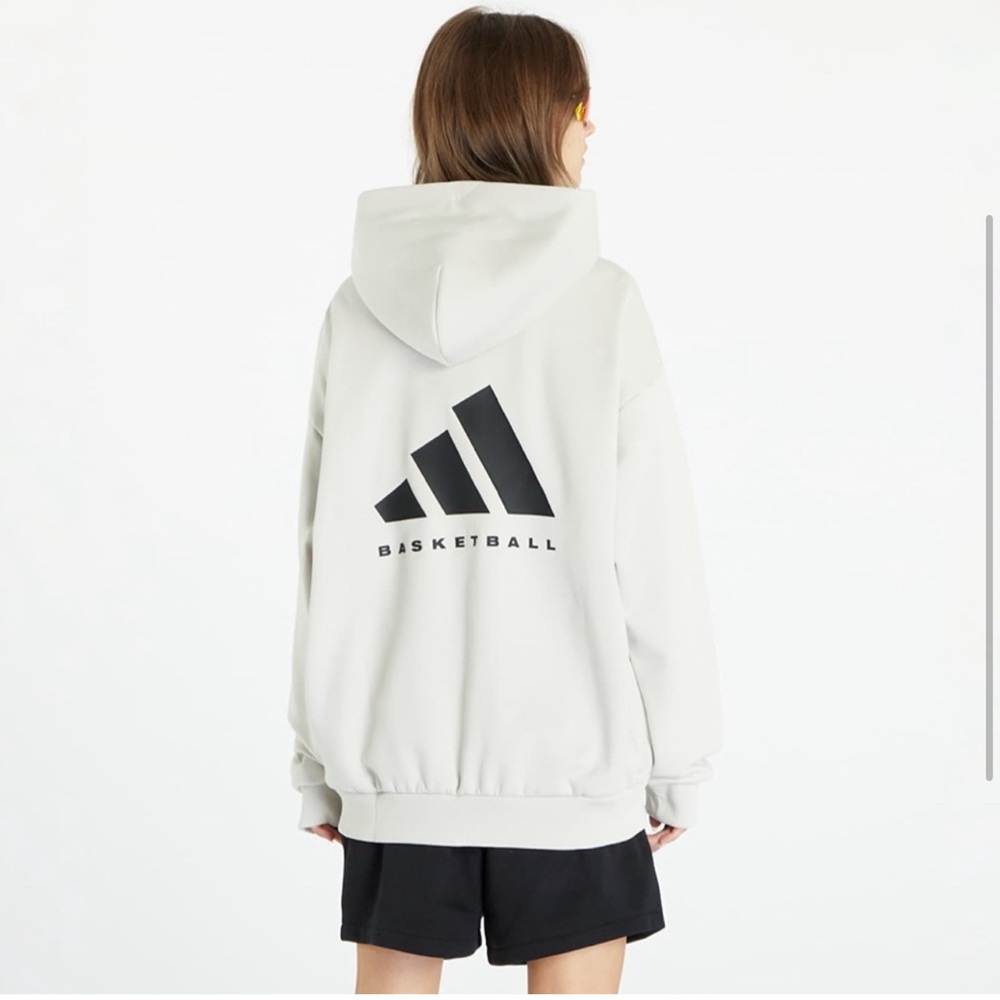 🤩Adidas Cloud Basketball Hoodie NWT 🏀